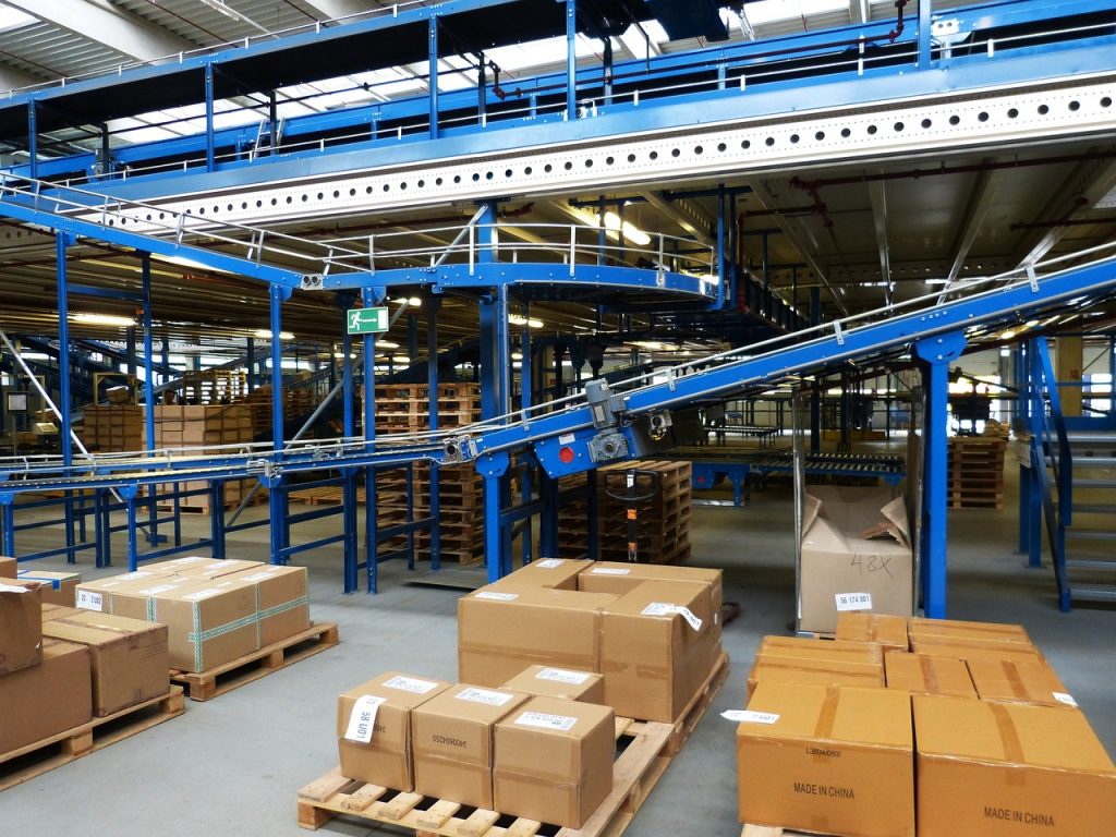 logistics, warehouse, transport-852939.jpg